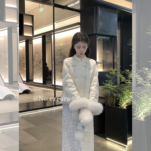 【12/28 10:00新品开售 喜欢先加购】人丝提花狐狸毛新中式羽绒服