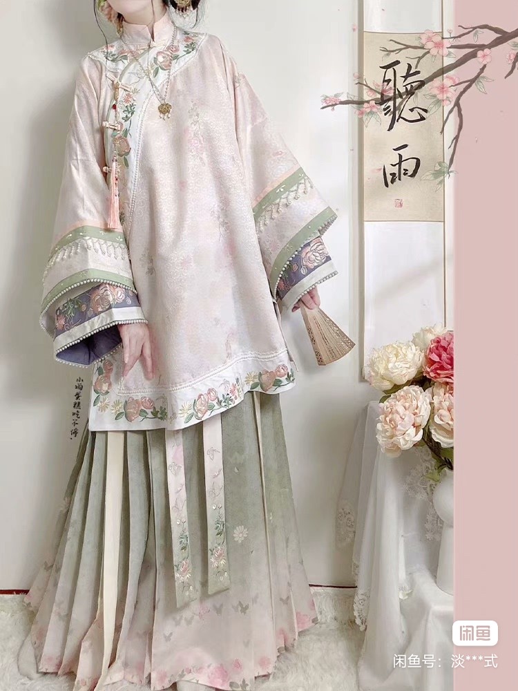 顺丰发货【租】胜清原创汉服重工刺绣马面裙清汉女汉服还珠格格图片