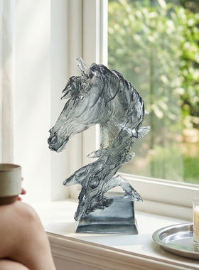 老钱风马头摆件仿木纹轻奢高档工艺品酒柜子装饰品电视柜客厅房间