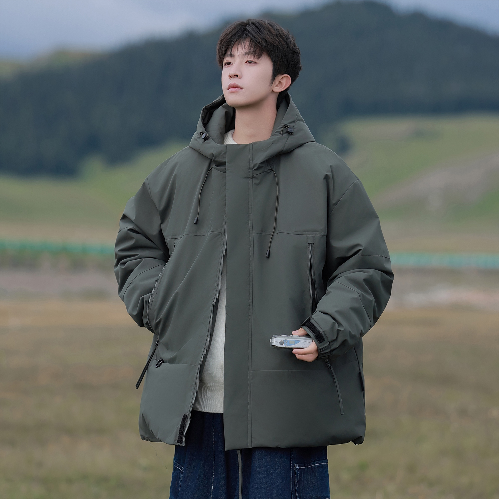 胖胖哥工装冲锋衣羽绒服男款冬季加厚外套大码宽松白鸭绒面包服潮