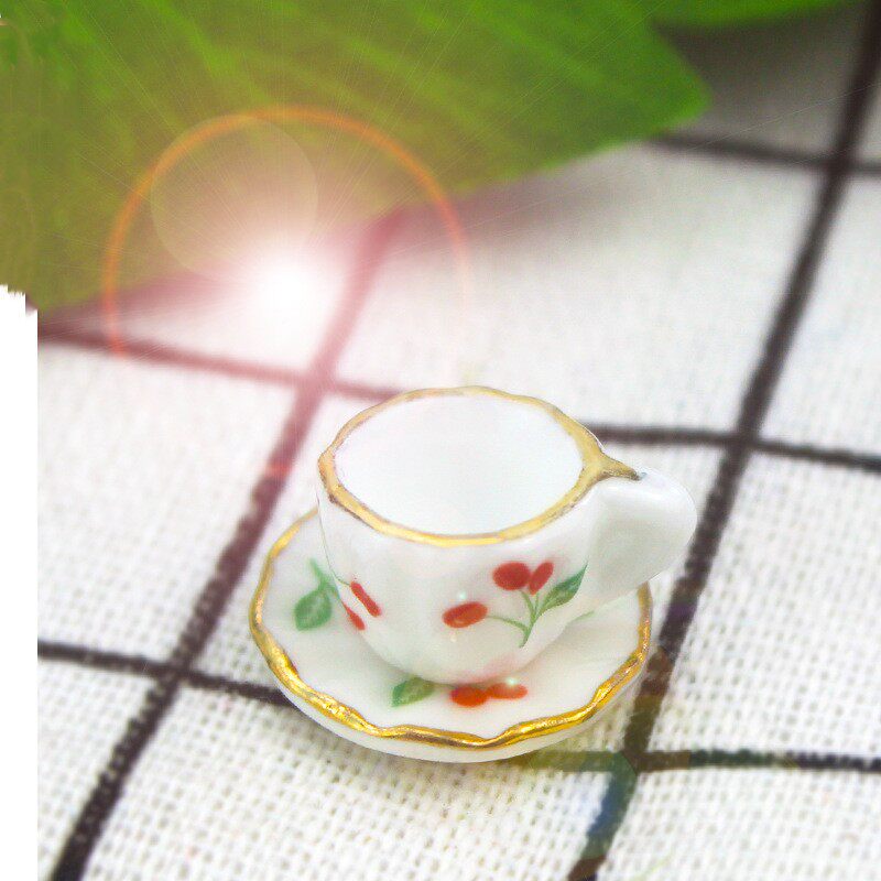 迷你陶瓷樱桃杯子碟子DOLLHOUSE娃娃屋配件 微缩模型玩具花纹杯碟
