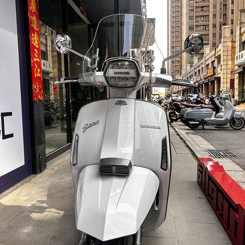 适用兰美达g350风挡前挡风玻璃改装配件LAMBRETTA挡风板挡雨玻璃