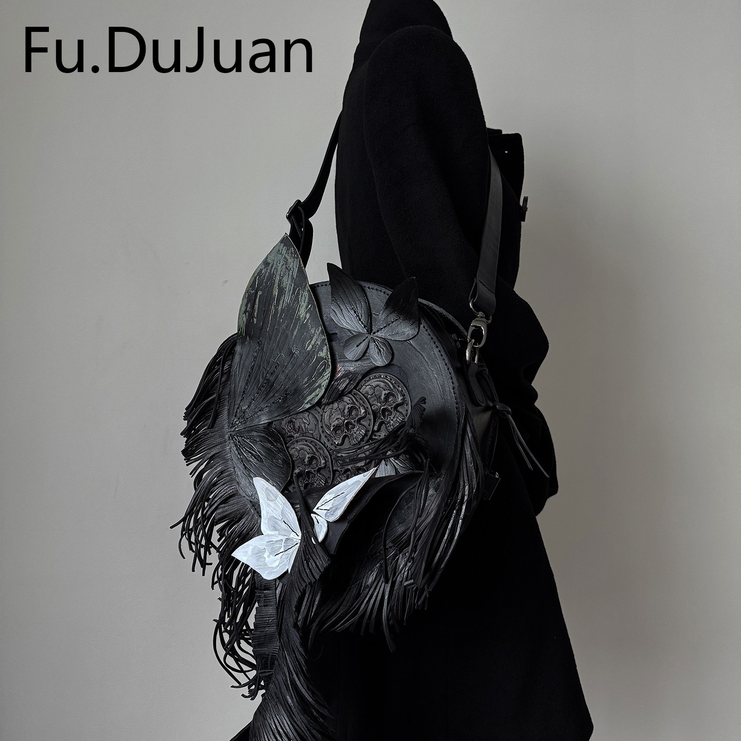 暗黑美学骷髅头蝴蝶包 Fu.DuJuan圆形哥特真皮双肩包 斜挎包 限量