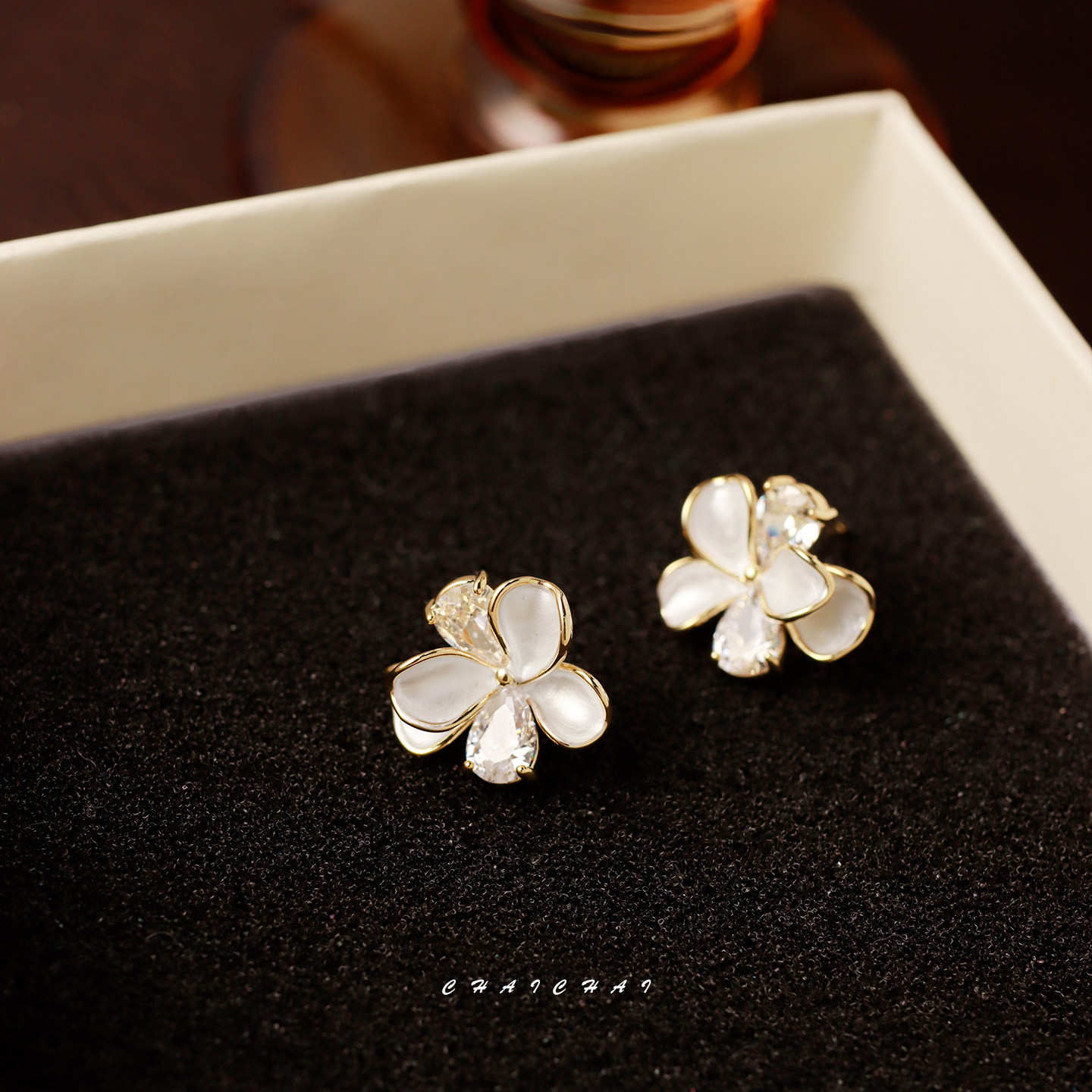 花朵耳钉女轻奢高级感气质复古2025年春夏新款S925银针耳环耳饰,饰品/流行首饰/时尚饰品新,耳钉,淘宝优惠券,粉丝福利购,淘宝优惠卷