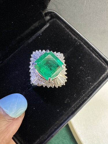 pt900镶厚金天然哥伦比亚祖母绿2.82克拉戒指经典款彩宝绿色戒指