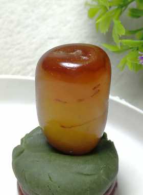 天然玛瑙原石金手指小巧象形吊坠