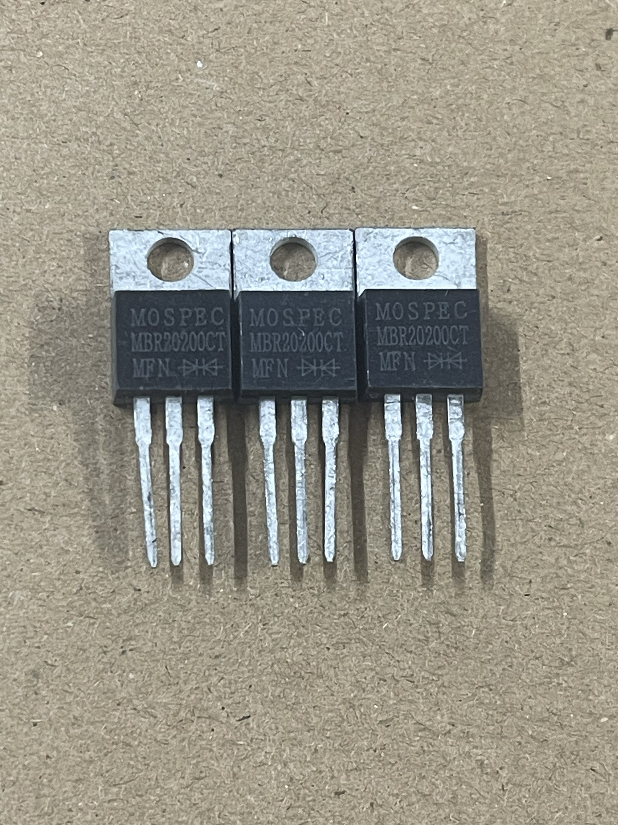 MBR20200CT 20A/200V TO-220 肖特基二极管 现货