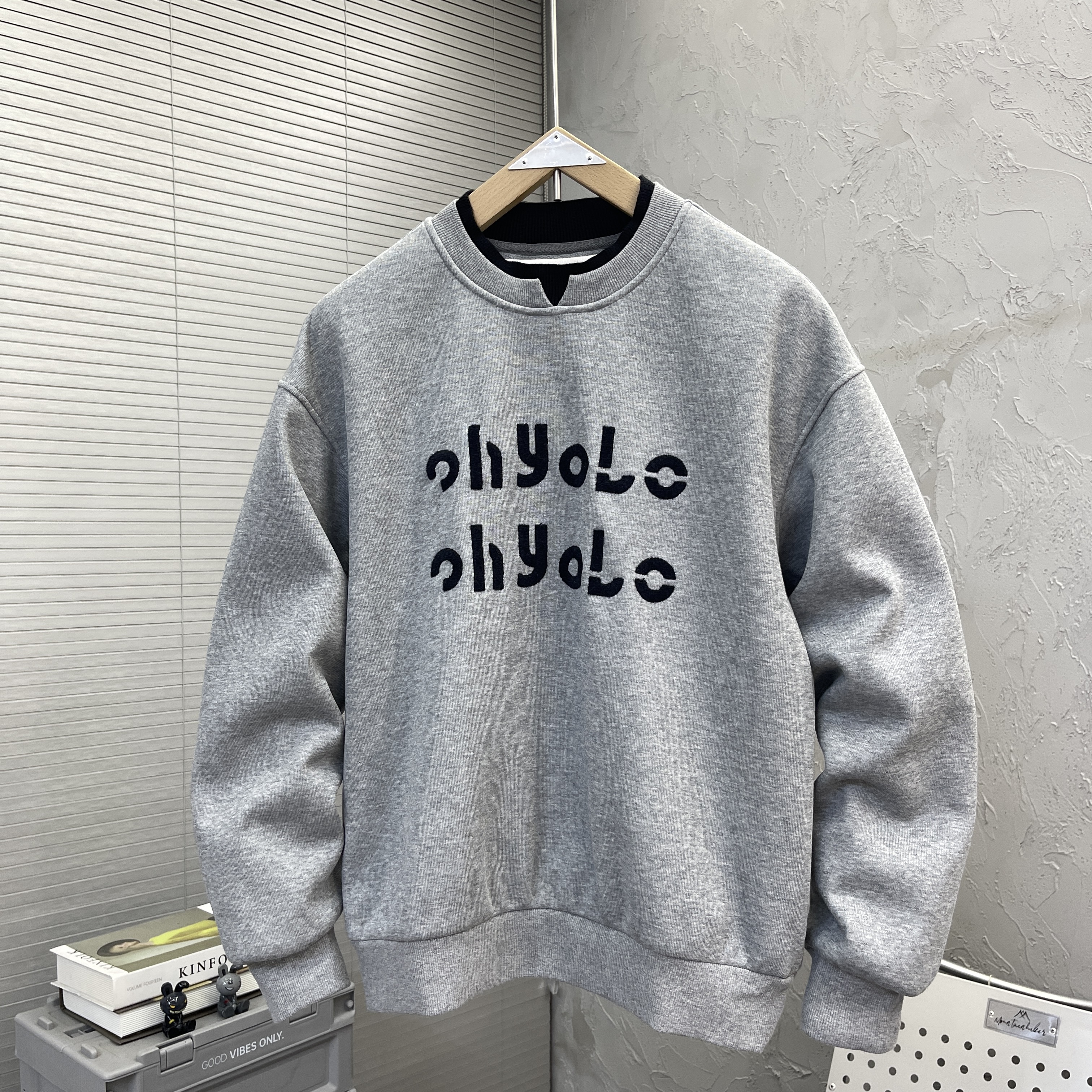 2025冬季新款男士加绒卫衣潮牌休闲帅气字母绣花加厚长袖打底衫潮