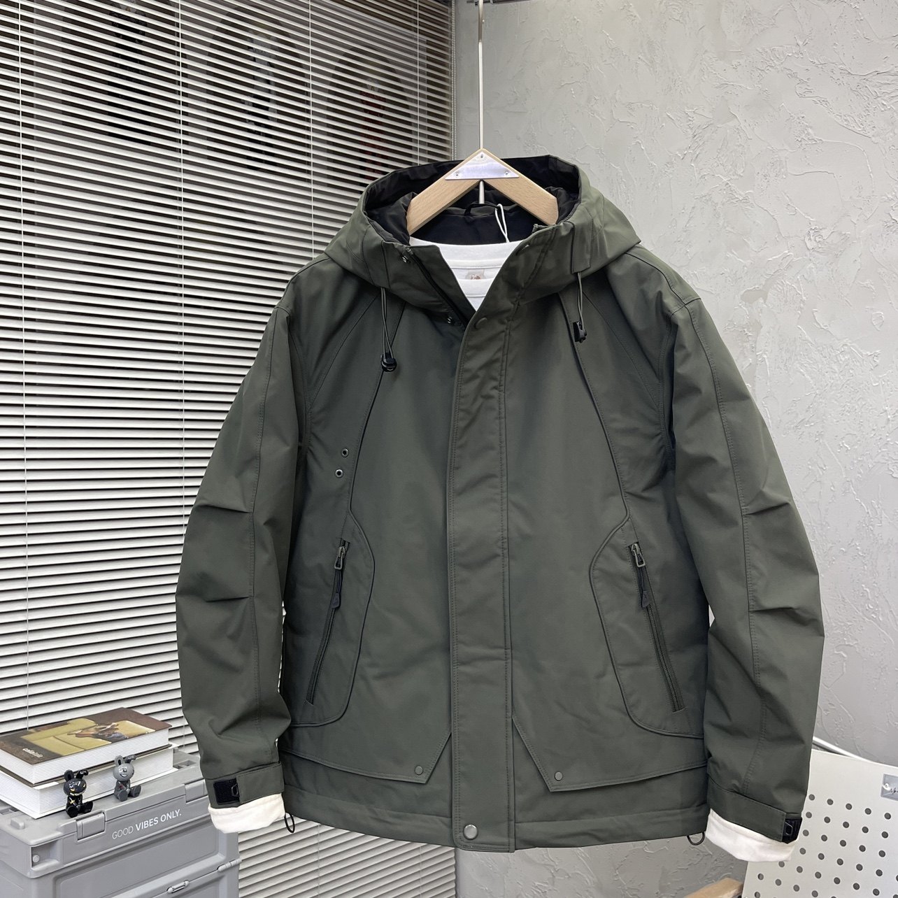 2025冬季新款潮牌男士纯色薄棉外套青年韩版设计款防风二棉服夹克