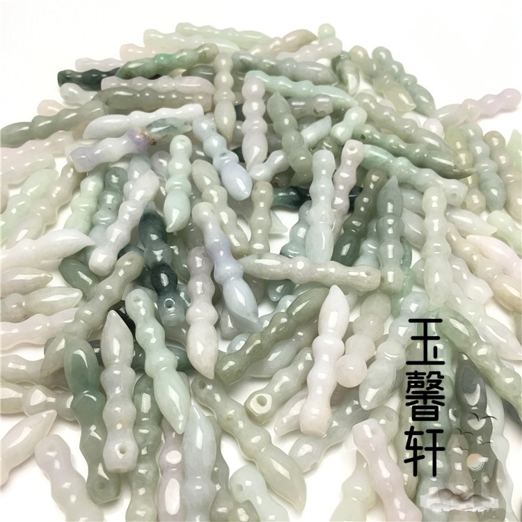 天然A货翡翠毛笔挂件吊坠