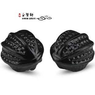 天然新疆和田玉核桃手把件一对 青玉核桃健身手转球手玩件把玩件