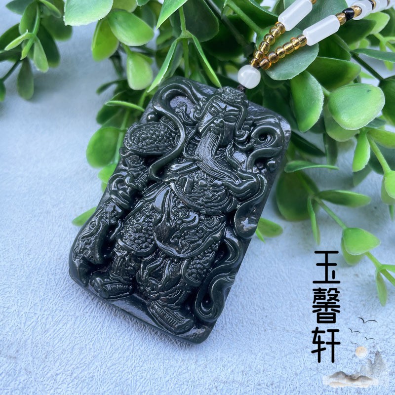 天然新疆和田玉关公吊坠男款霸气青玉武财神牌子玉石玉器挂件玉坠
