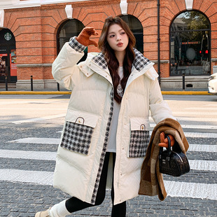 90鸭绒大码羽绒服女200斤中长款胖mm宽松加肥加大拼接小