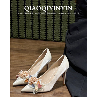 乔气银银2025款贴花连根尖头细跟高跟鞋气质婚鞋宴会礼服百搭女鞋