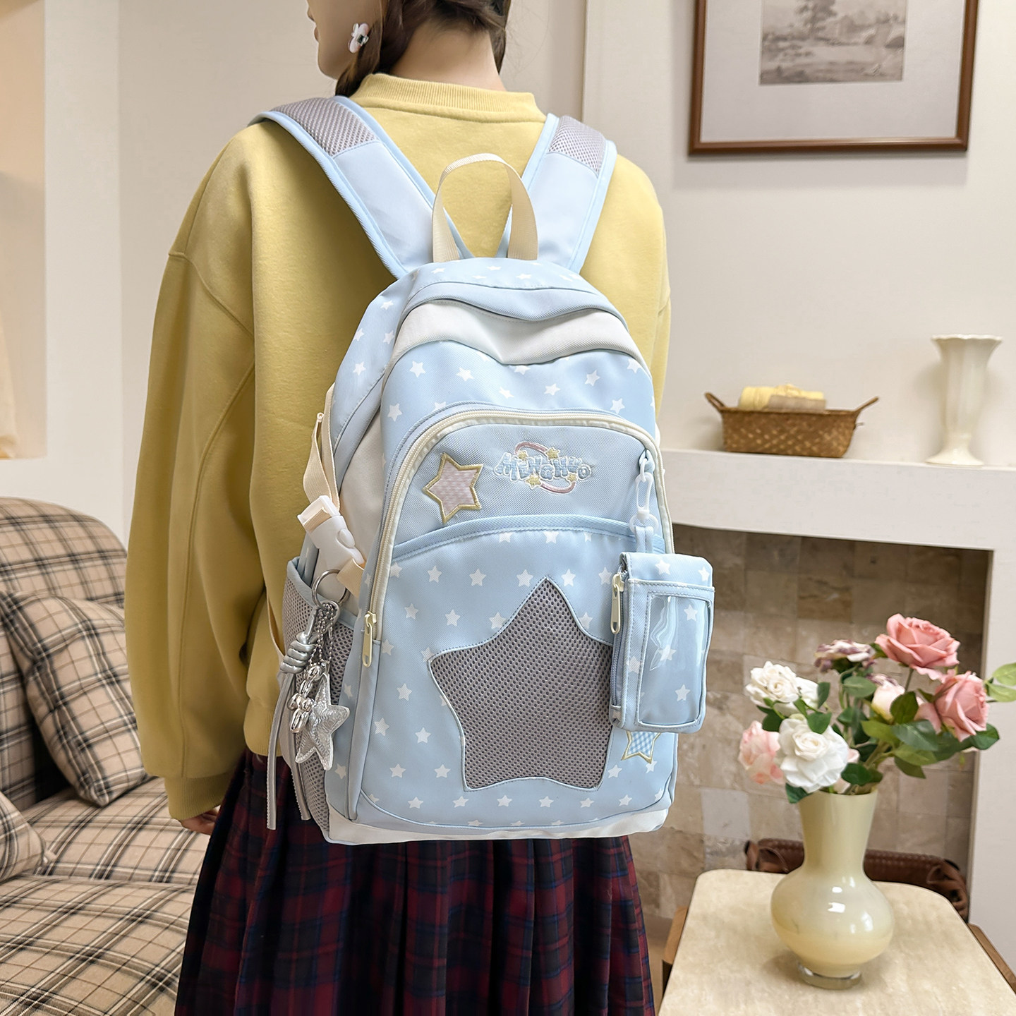 书包初中女生2026新款大容量高颜值双肩包轻便旅行高中生可爱背包,箱包皮具/热销女包/男包,双肩背包,淘宝优惠券,粉丝福利购,淘宝优惠卷