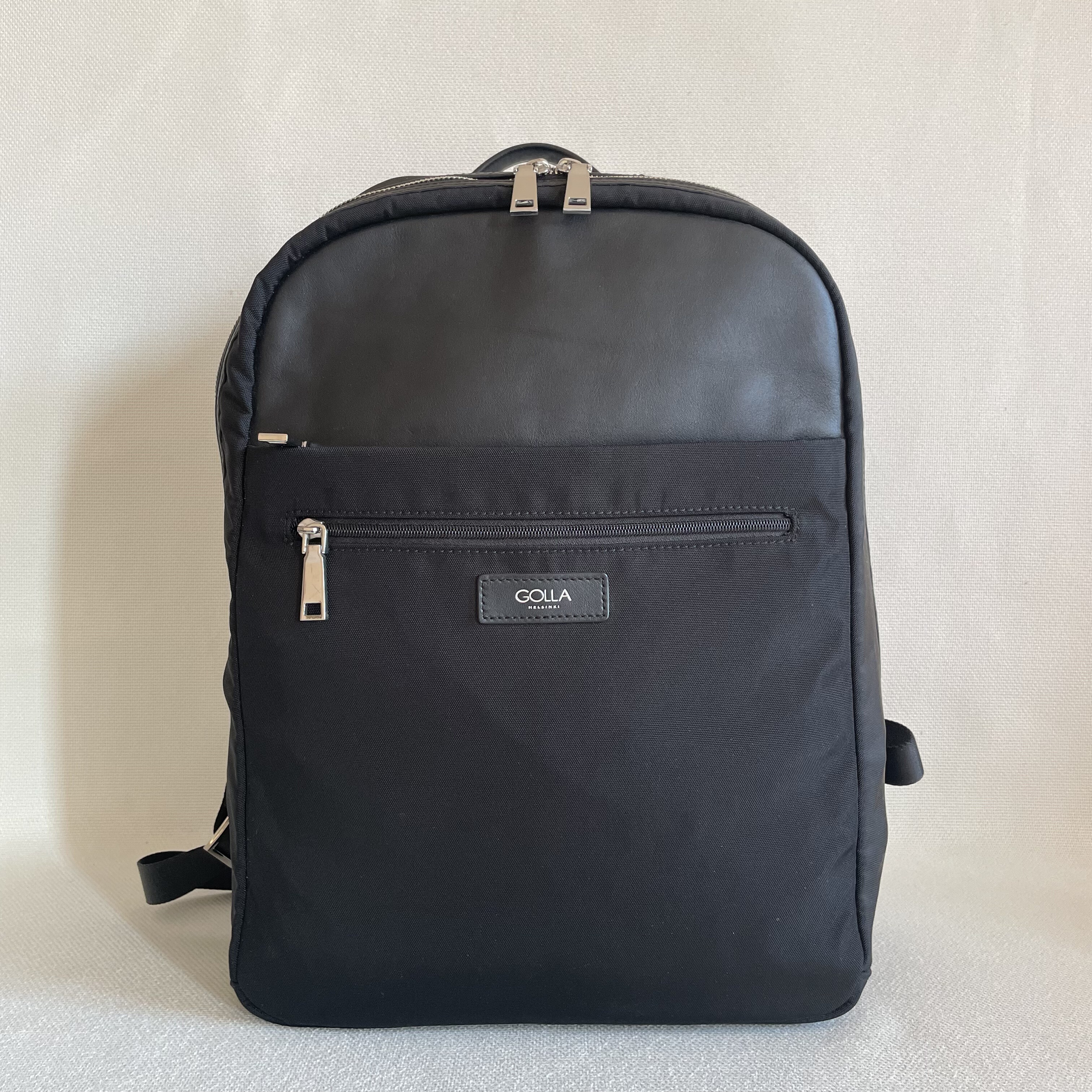 欧美外贸孤品 男女通用黑色 出差日常通勤尼龙配头层牛皮双肩背包