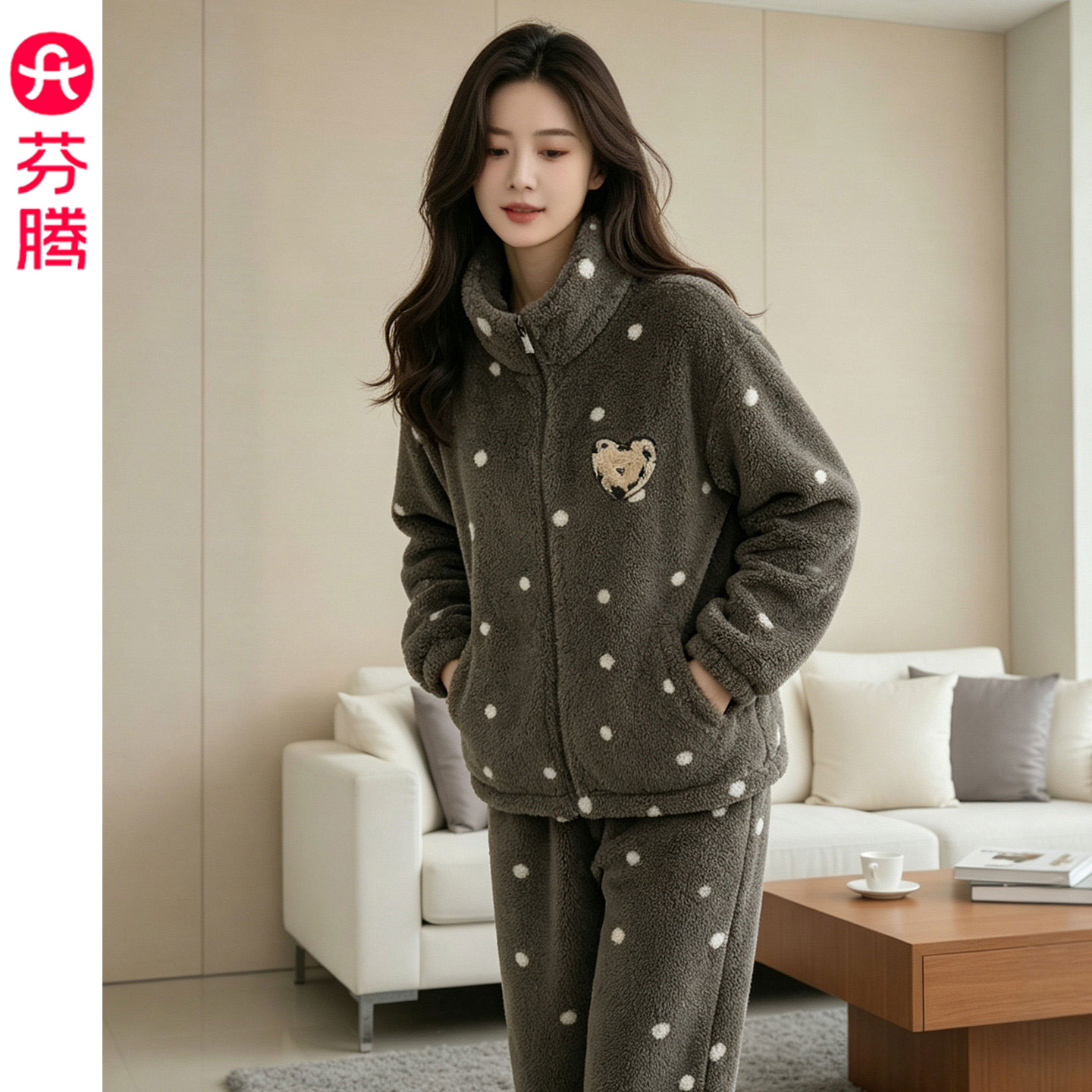 芬腾2026秋冬新款加厚珊瑚绒睡衣女士套装卡通圆点拉链保暖家居服