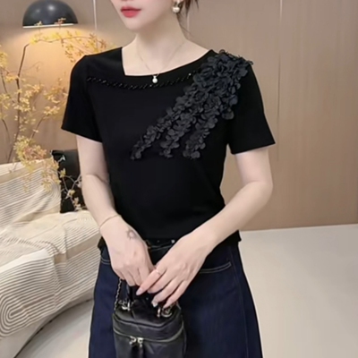 黑色V领立体花大码显瘦T恤女