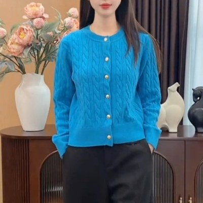 秋冬新款麻花针织开衫显瘦百搭