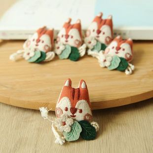 跨境棉麻布艺可爱花边小猫胸针小众百搭装 饰别针配饰配件饰品挂件