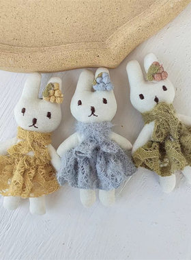 日韩版可爱穿蕾丝裙子毛绒小兔子宝宝女孩胸针少女心卡通胸花