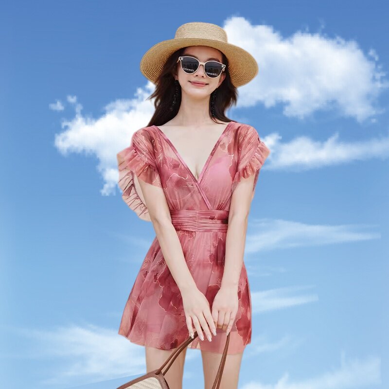 正品维多利亚泳衣女款2026新款连体裙式保守显瘦遮肚泡温泉游泳装