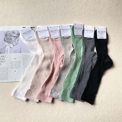 韩国微透薄棉坑条中筒袜