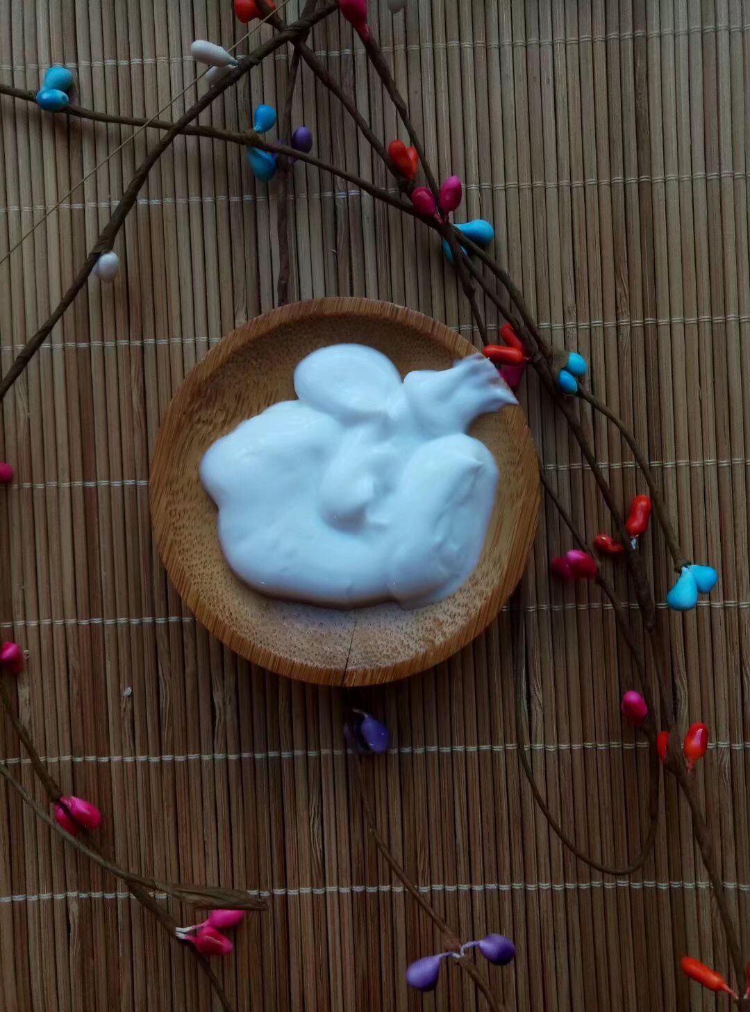 滋润提亮身体乳 牛奶嫩 改善粗糙 补水嫩白身体霜 快速嫩滑300ml