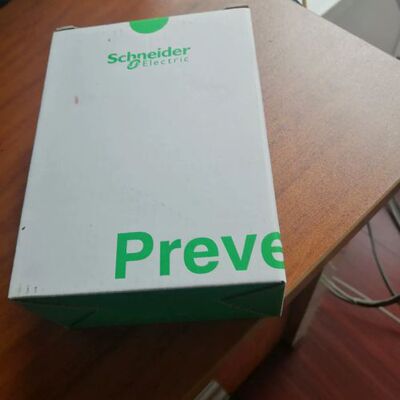 安全继电器XPSAV11113P 24VDC全新原装现议价