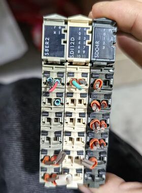 PLC模块 TM5SBER2 TM5SD04R TM5议价