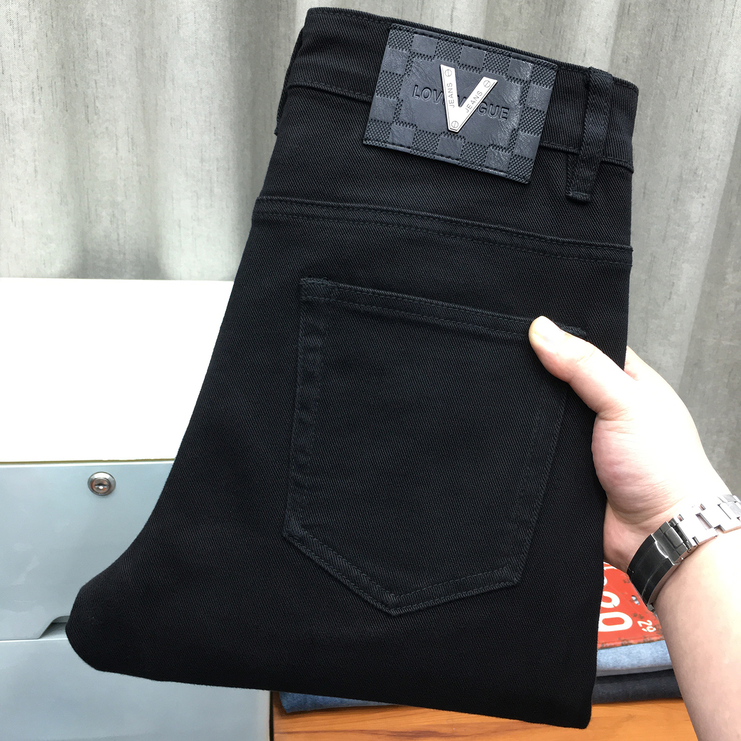 黑色牛仔裤男款秋季轻奢欧版直筒宽松休闲修身小脚九分裤冬季厚款