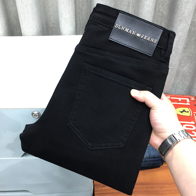 黑色牛仔裤秋冬欧货高端修身小脚