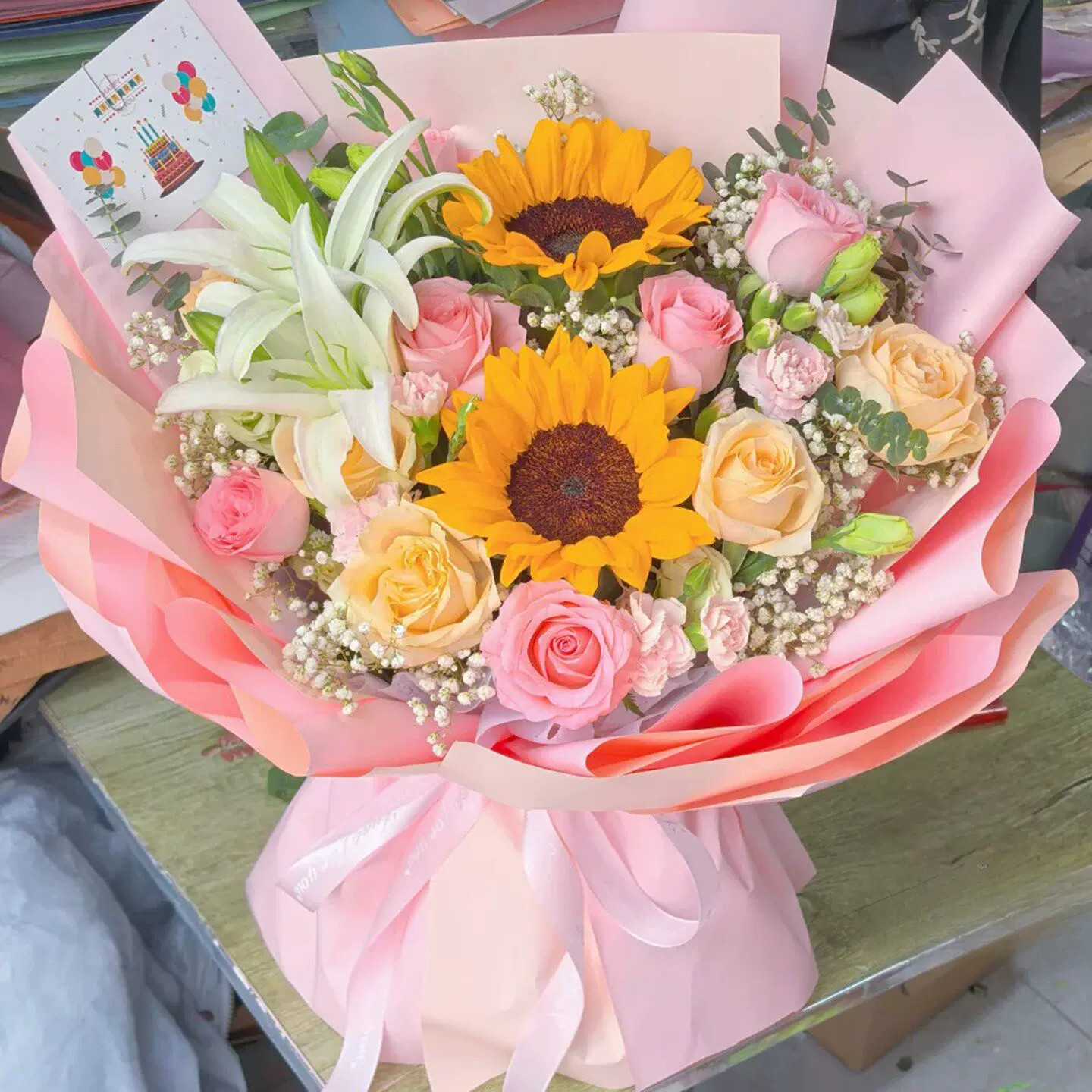 康乃馨百合花束送妈妈长辈生日鲜花速递同城北京上海广州深圳配送
