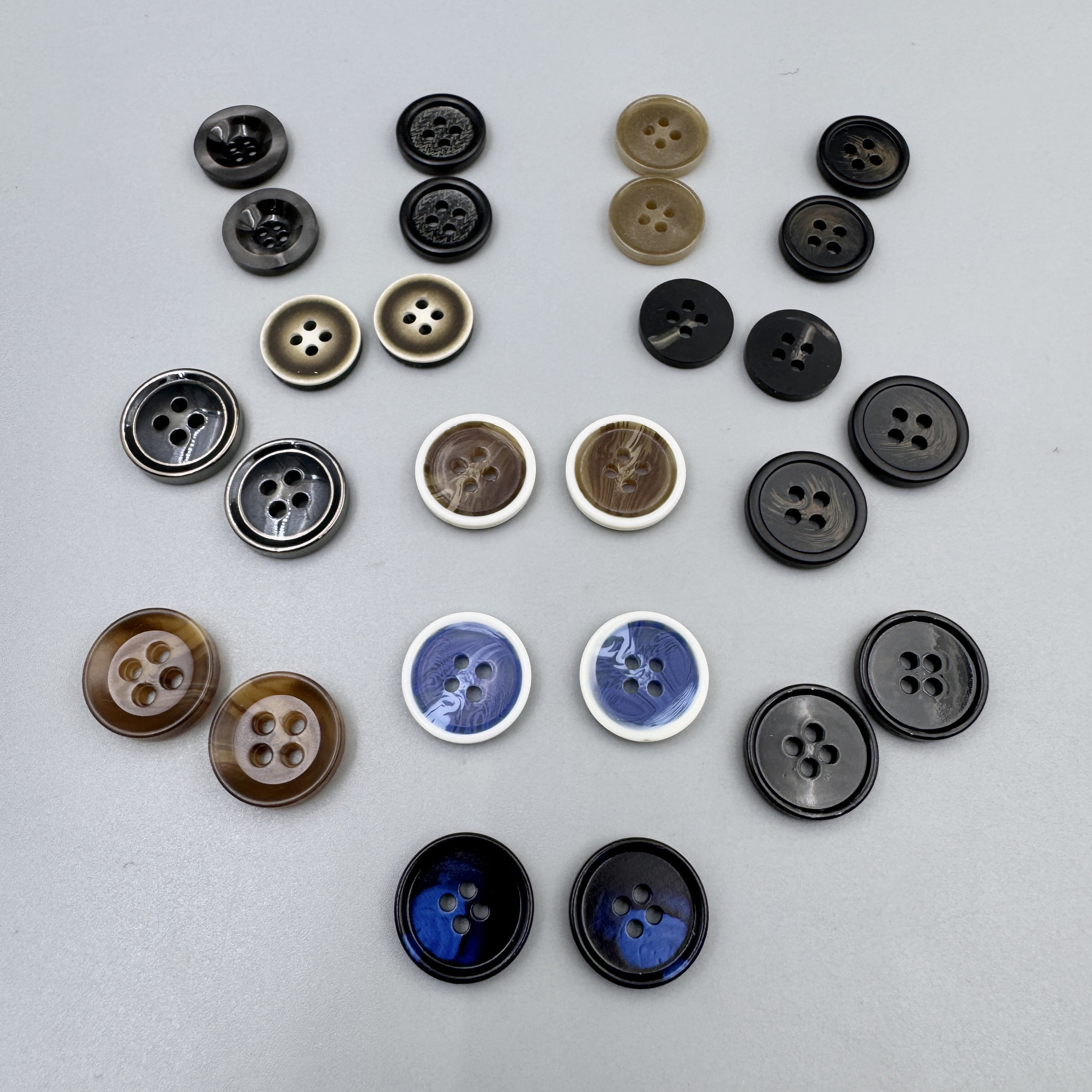 高档衬衫连衣裙小外套时尚简约钮扣