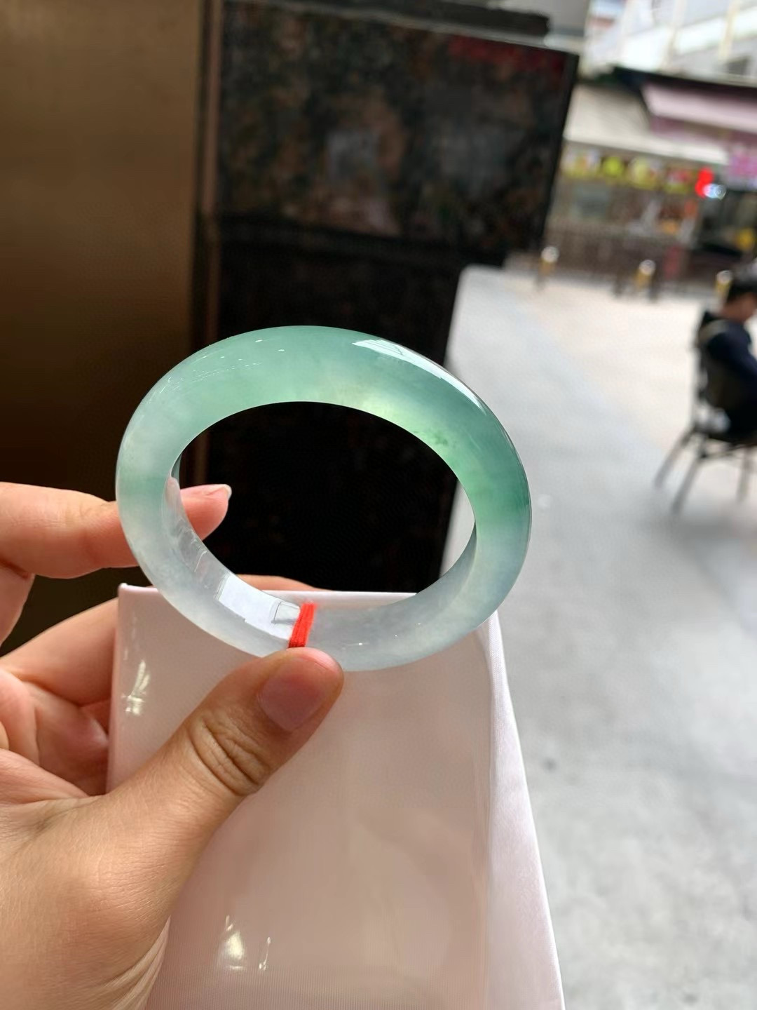 【小陈翡翠】缅甸天然翡翠a货 冰种飘半圈绿51正圈翡翠手镯