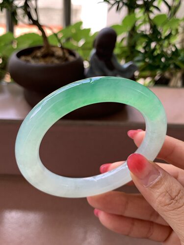 【小陈翡翠】缅甸天然翡翠A货冰阳绿56-57圆条翡翠手镯