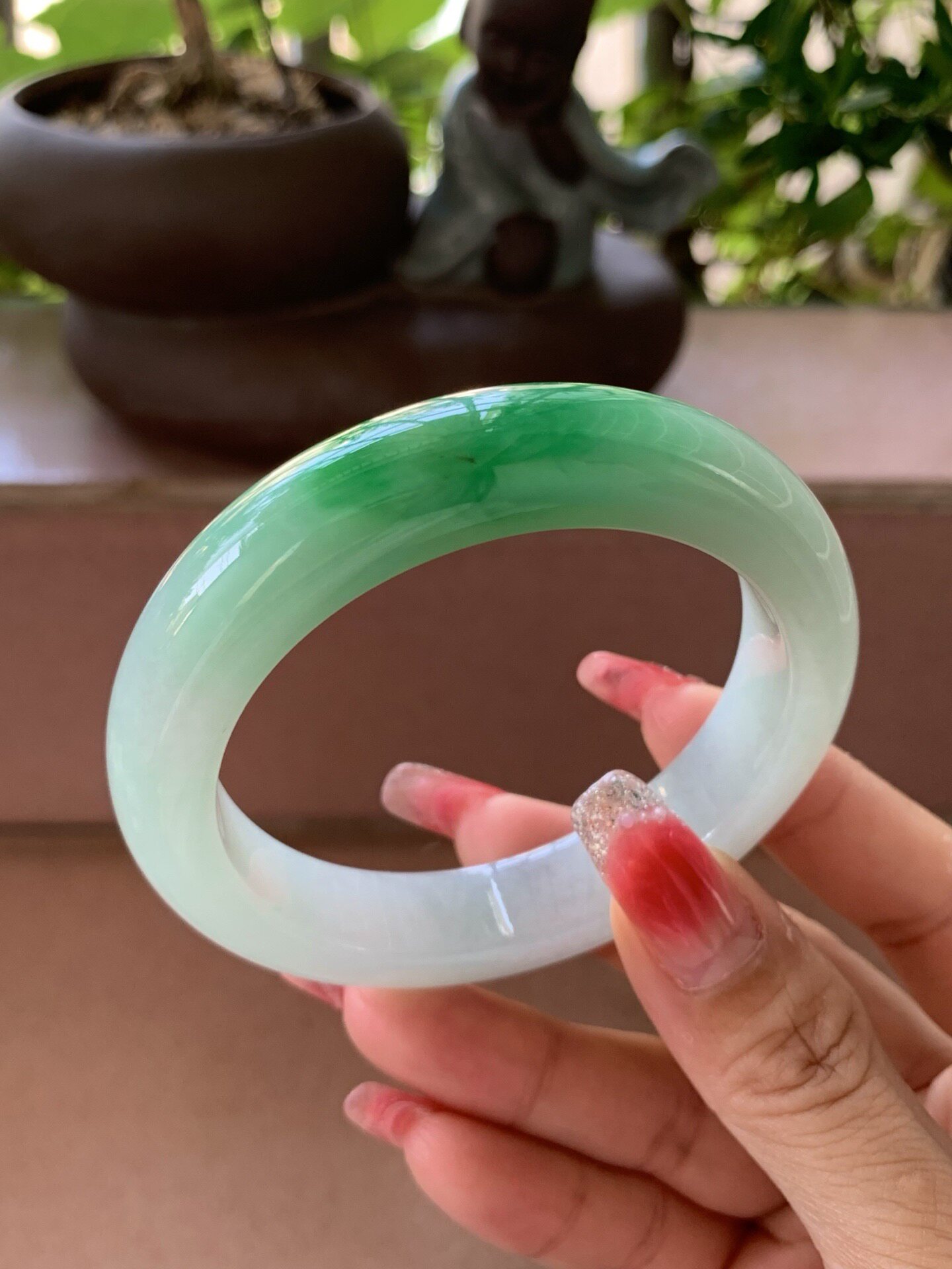 【小陈翡翠】缅甸天然翡翠A货白底飘辣阳绿56-57正圈翡翠手镯