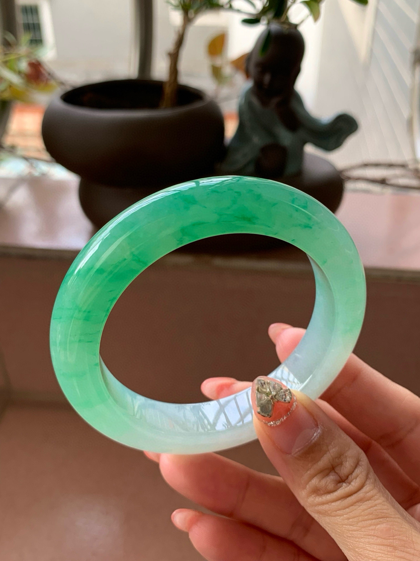 【小陈翡翠】缅甸天然翡翠a货冰阳绿飘绿花56正圈翡翠手镯