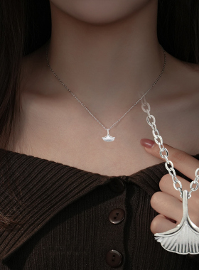 「初恋情书」简约显白气质银杏叶项链小众设计锁骨链不掉色颈链