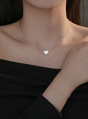 项链女日韩版简约细心形吊坠镀玫瑰金彩金锁骨链女生个性生日礼物