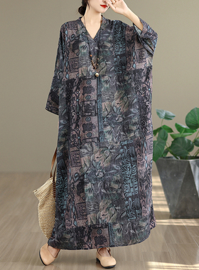 折扣春秋新款花色度假风旅游V领复古长裙遮肉棉麻连衣裙子长袖子