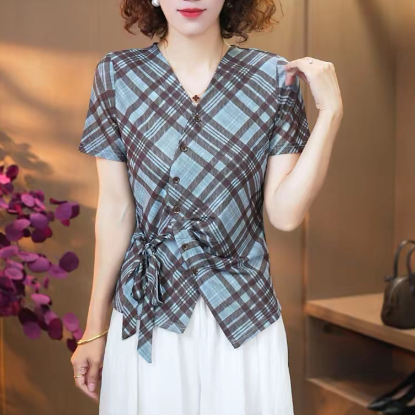 妈妈装夏季V领网纱菱格短袖女T恤