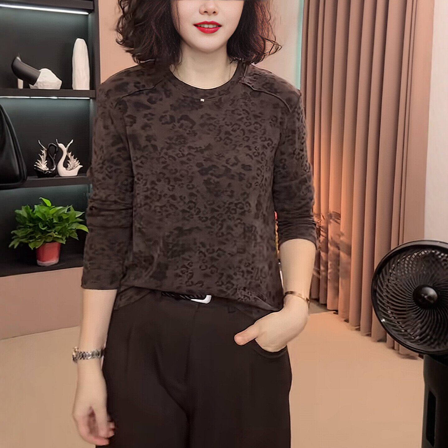 妈妈装秋季圆领豹纹休闲长袖小衫