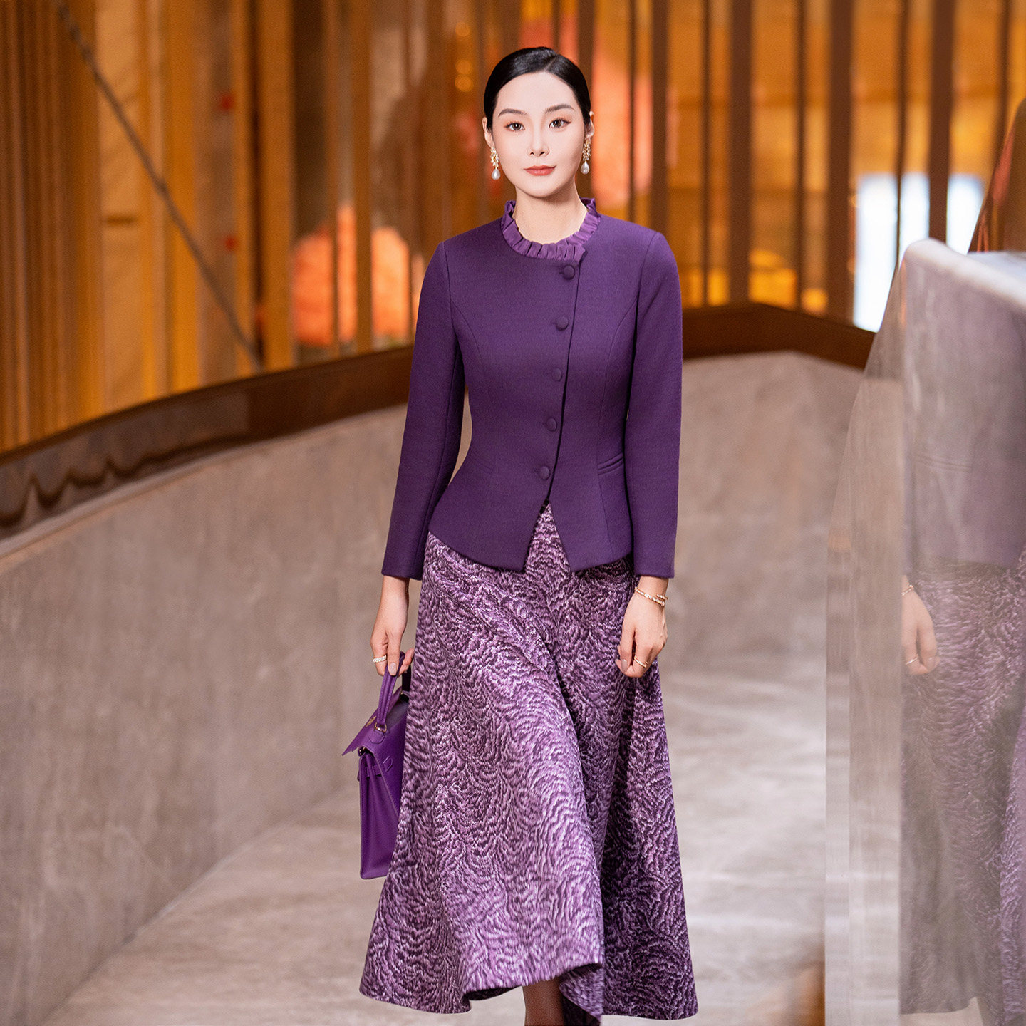 紫色套装女2025冬新款时尚气质修身西装外套修身半身裙毛呢两件套