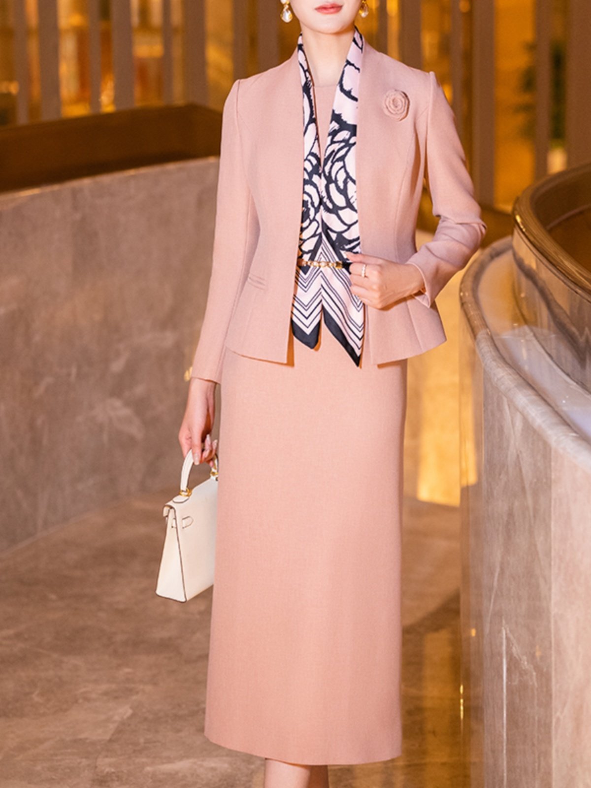 PINK PROFESSIONAL SUIT WOMENS AUTUMN AND WINTER 2024 NEW TEMPERAMENT DIGNIFIED SLIM SLIM DRESS TWO-PIECE SET