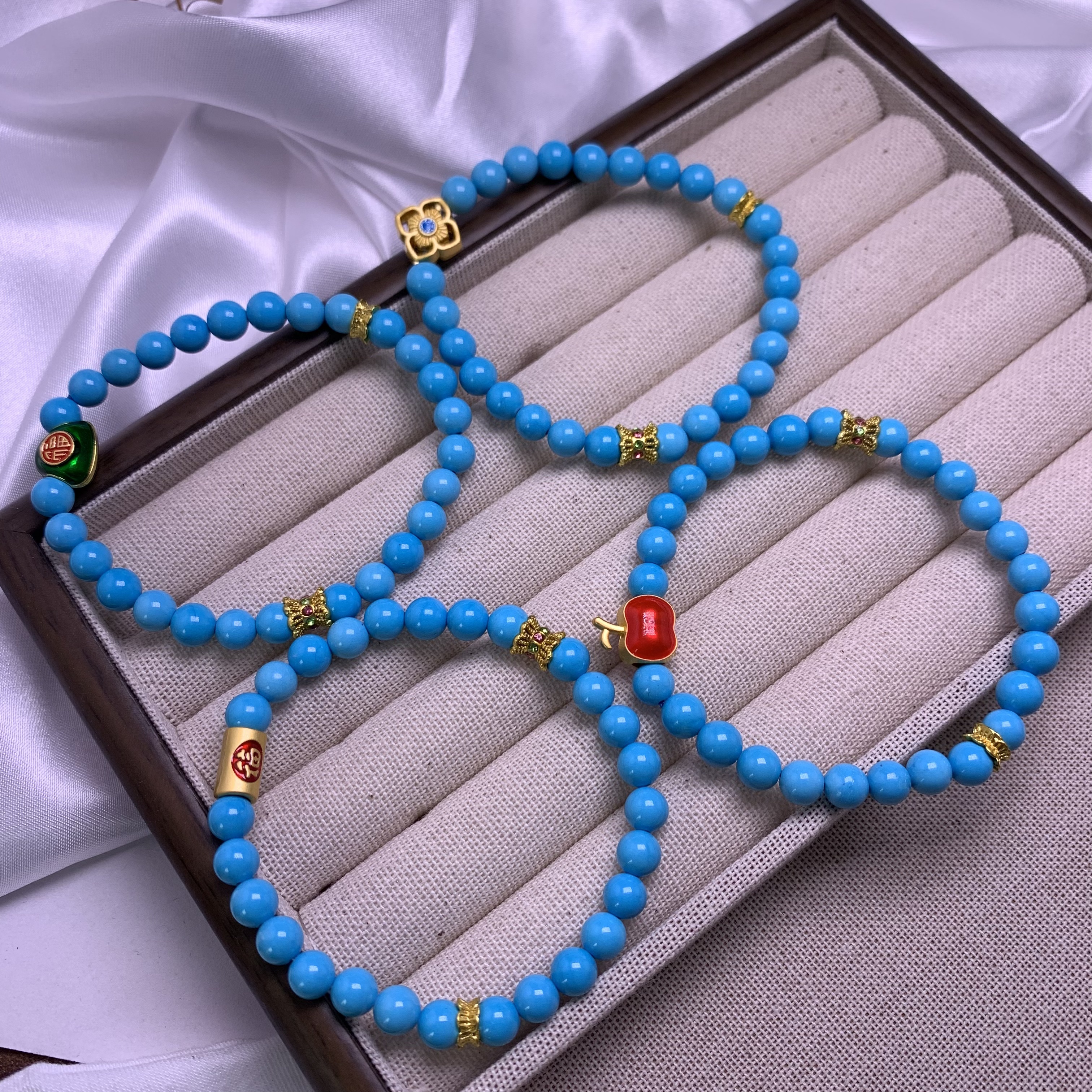 天然高瓷蓝绿松石手串女士设计款