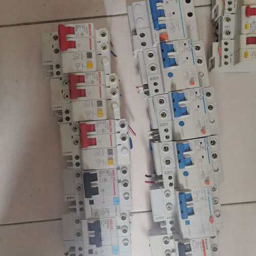 CHNT正泰 NBE7LE-32 带漏电保护的空气开关。德力--议价商品