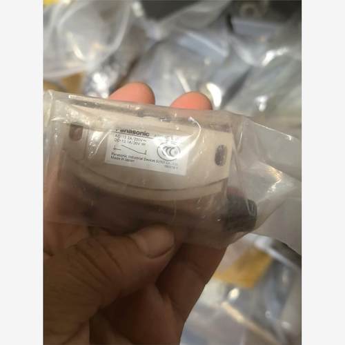 AZC11013HK01松下磁性开关全新原装，如图实物，标单-议价商品