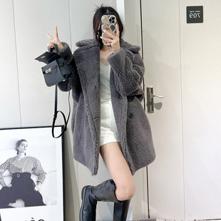 2025泰迪熊短款小个子颗粒羊剪绒皮毛一体加厚保暖皮草外套女冬季