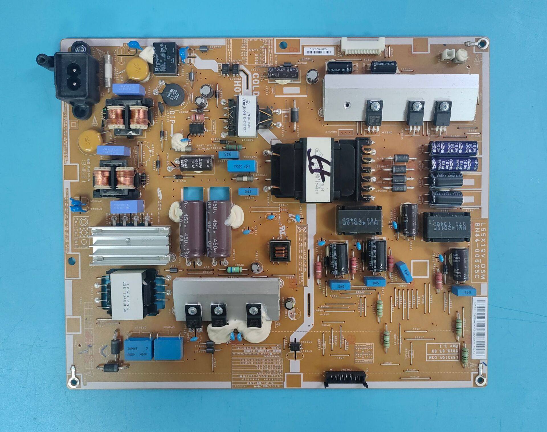 55寸三星UA55F6400AJUA55